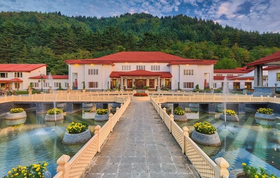 The Lalit Grand Palace