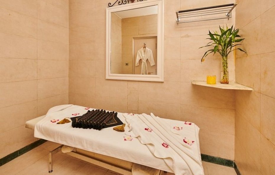 The Lalit Grand Palace