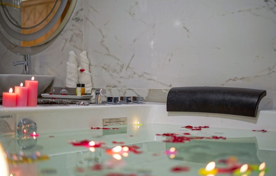 Snowland Luxury Boutique Hotel