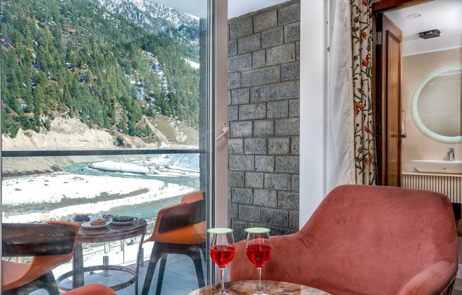 Snowland Luxury Boutique Hotel