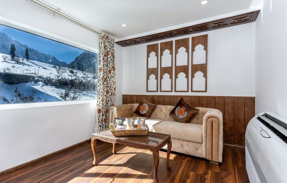 Snowland Luxury Boutique Hotel
