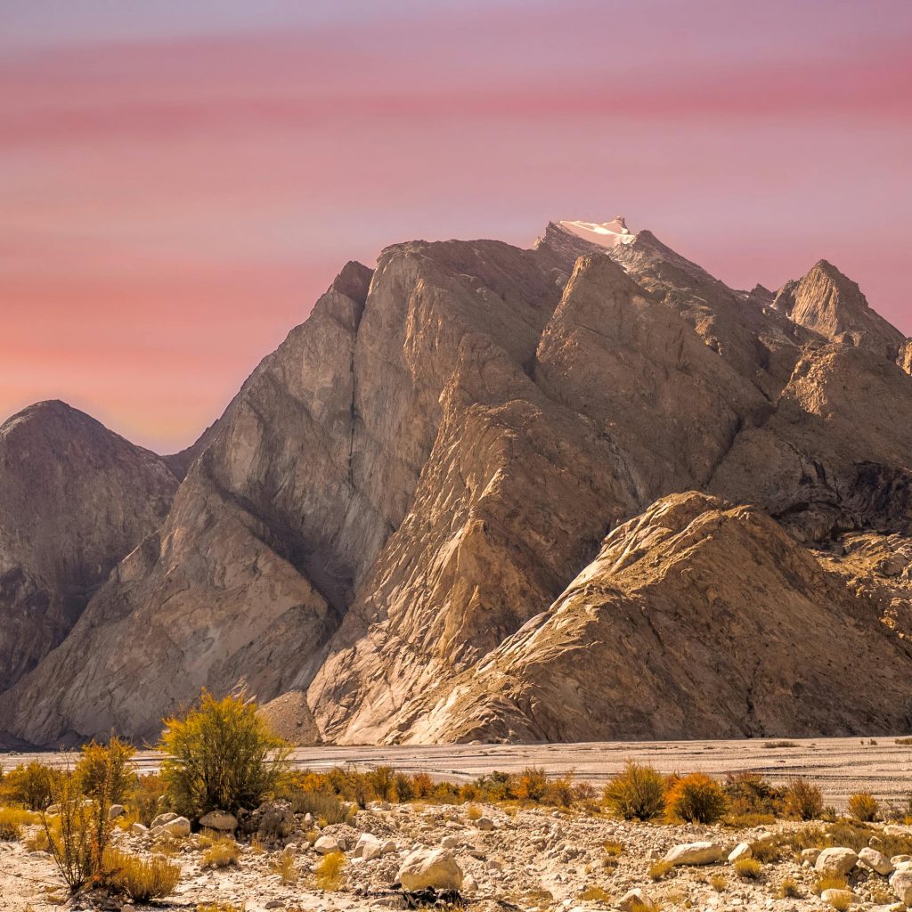 nubra cab service